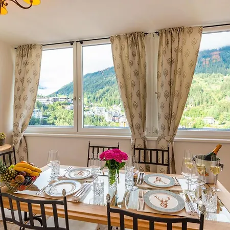 Panorama & Kaiser Franz Josef I Im Schiller