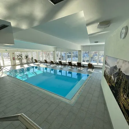 Panorama & Kaiser Franz Josef I Im Schiller アパート