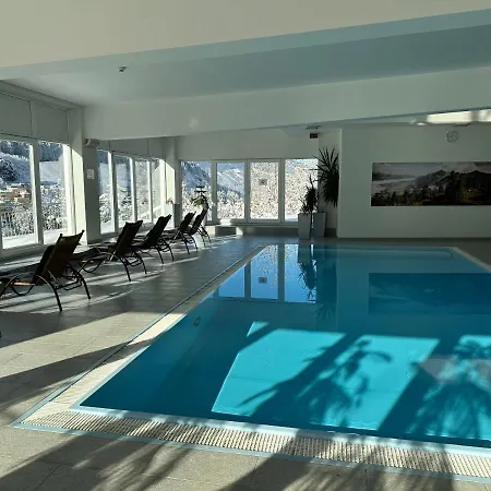 Panorama & Kaiser Franz Josef I Im Schiller アパート